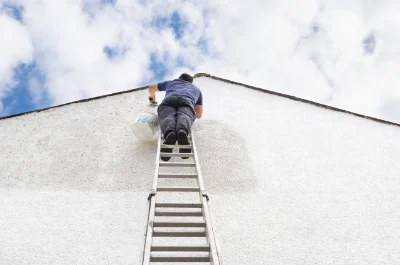 Peinture extérieure à Soulaires — façades et ravalement